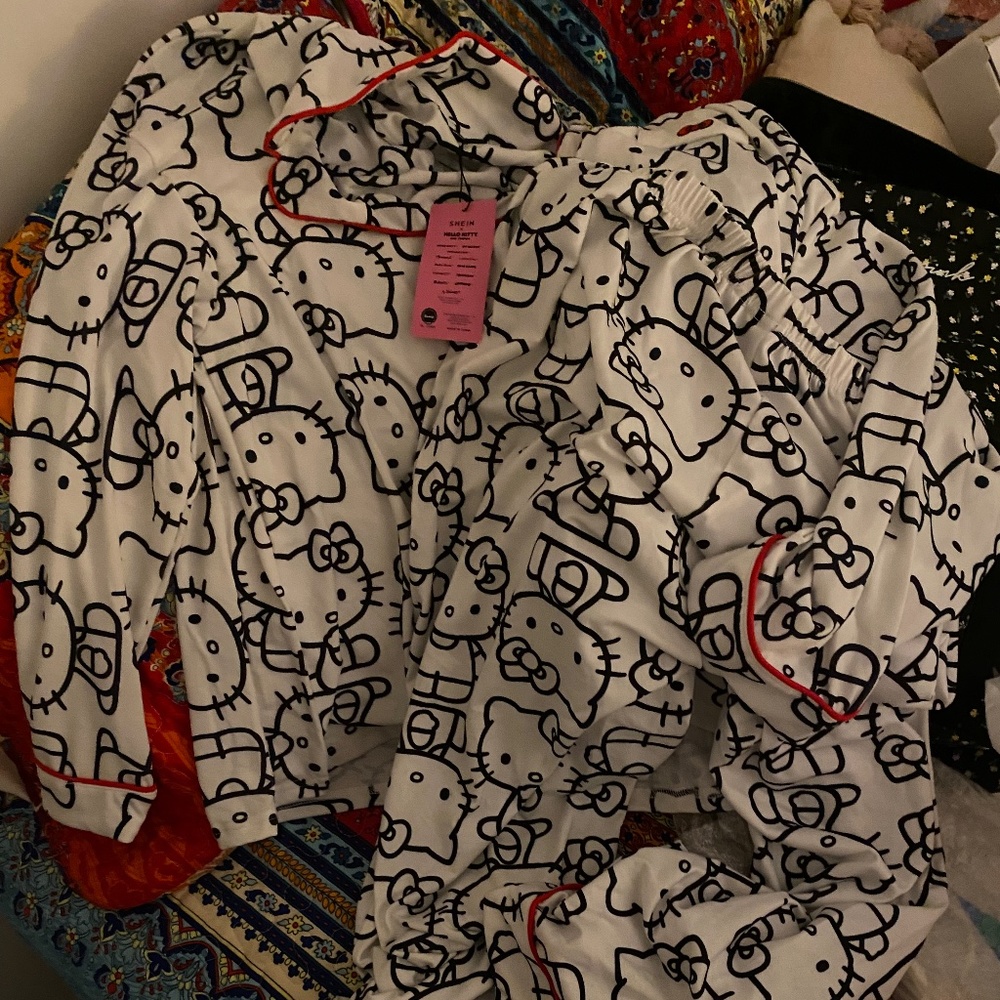 HELLOKITTY